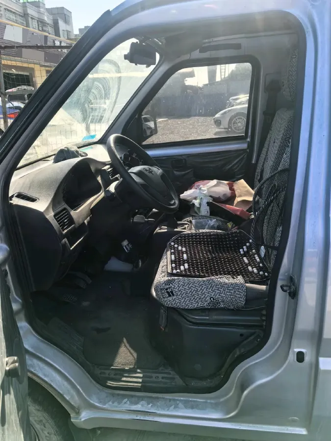 2023 WuLing ZhiGuang Mini Truck 1.5L 102HP L4 5MT,autocango,china used car exporter,china ev exporter,chinese used car exporter,chinese used ev exporter