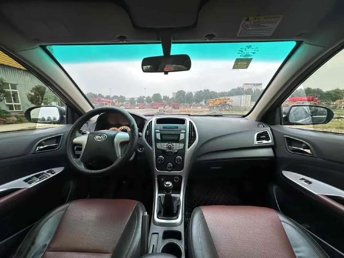 2014 BYD G5 1.5T 154HP L4 6MT,autocango,china used car exporter,china ev exporter,chinese used car exporter,chinese used ev exporter