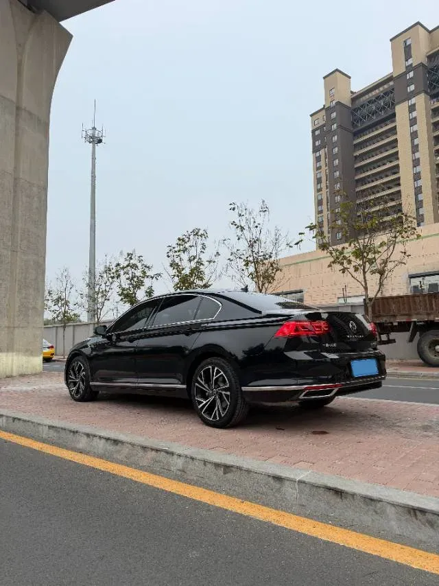 2022 Volkswagen Magotan GTE 1.4T 150HP L4 6DCT PHEV 13KWH,autocango,china used car exporter,china ev exporter,chinese used car exporter,chinese used ev exporter