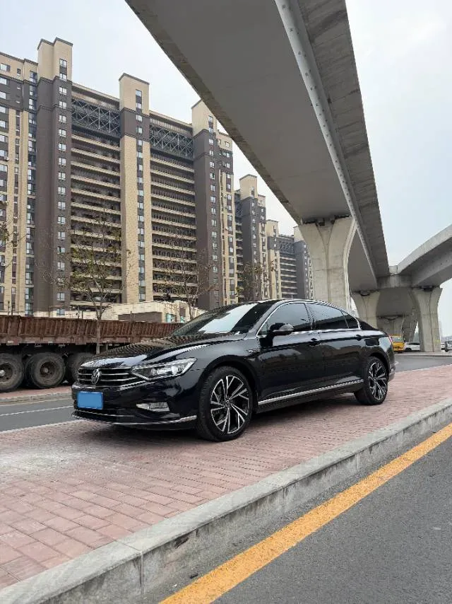 2022 Volkswagen Magotan GTE 1.4T 150HP L4 6DCT PHEV 13KWH,autocango,china used car exporter,china ev exporter,chinese used car exporter,chinese used ev exporter