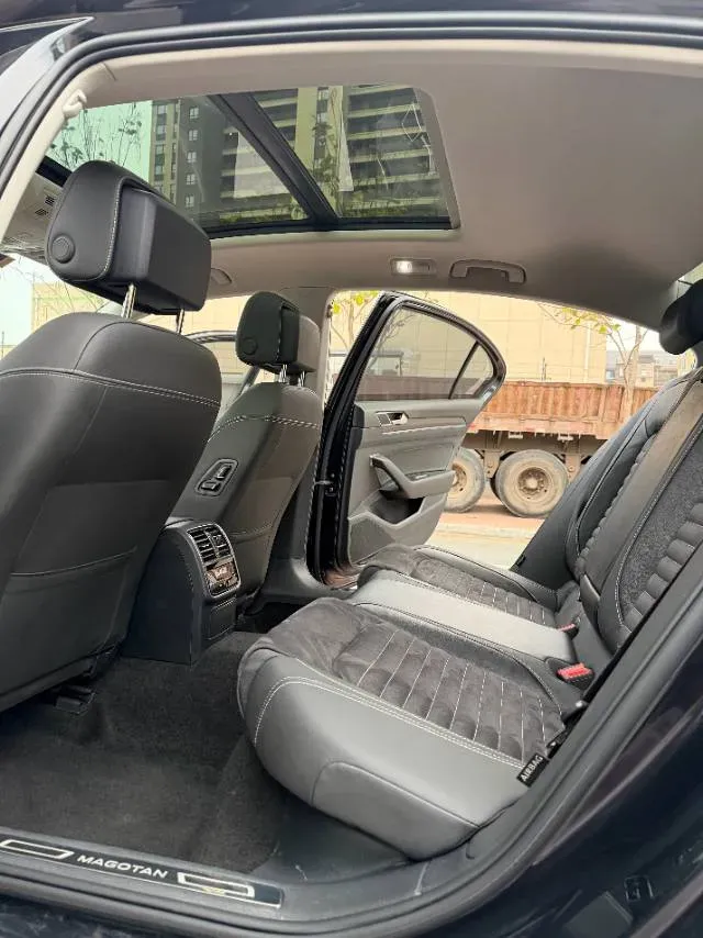 2022 Volkswagen Magotan GTE 1.4T 150HP L4 6DCT PHEV 13KWH,autocango,china used car exporter,china ev exporter,chinese used car exporter,chinese used ev exporter