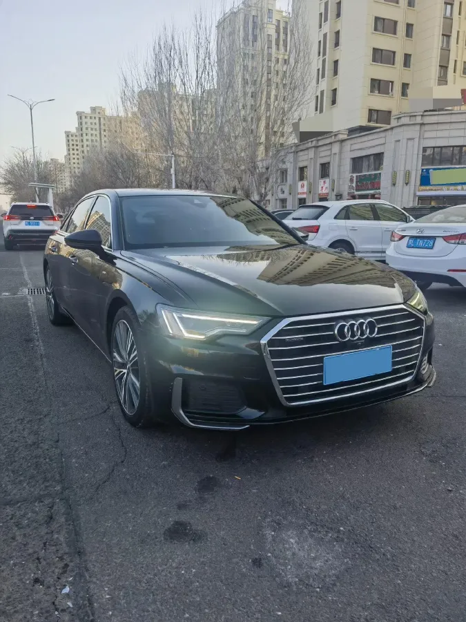 2019 Mercedes-Benz GLC Class 2.0T 245HP L4 9AT,autocango,china used car exporter,china ev exporter,chinese used car exporter,chinese used ev exporter