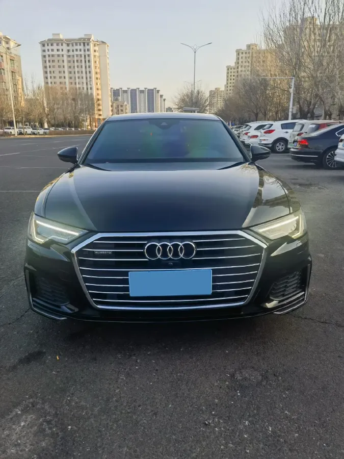 2019 Mercedes-Benz GLC Class 2.0T 245HP L4 9AT,autocango,china used car exporter,china ev exporter,chinese used car exporter,chinese used ev exporter