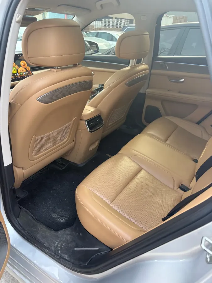 2022 JMC YuHu 7 2.0T 141HP L4 8AT,autocango,china used car exporter,china ev exporter,chinese used car exporter,chinese used ev exporter