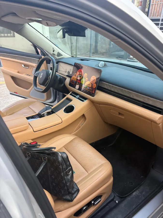 2022 JMC YuHu 7 2.0T 141HP L4 8AT,autocango,china used car exporter,china ev exporter,chinese used car exporter,chinese used ev exporter