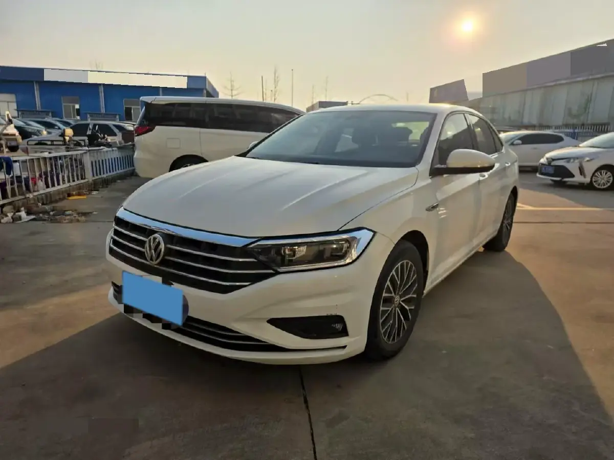 2020 Volkswagen Sagitar 1.2T 116HP L4 7DCT