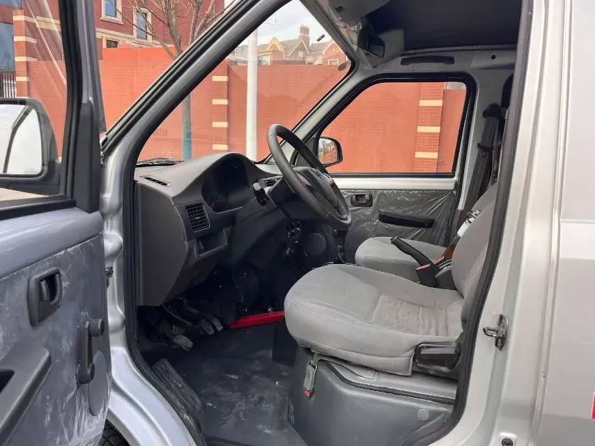 2021 SWM X2 1.5L 112HP L4 5MT,autocango,china used car exporter,china ev exporter,chinese used car exporter,chinese used ev exporter