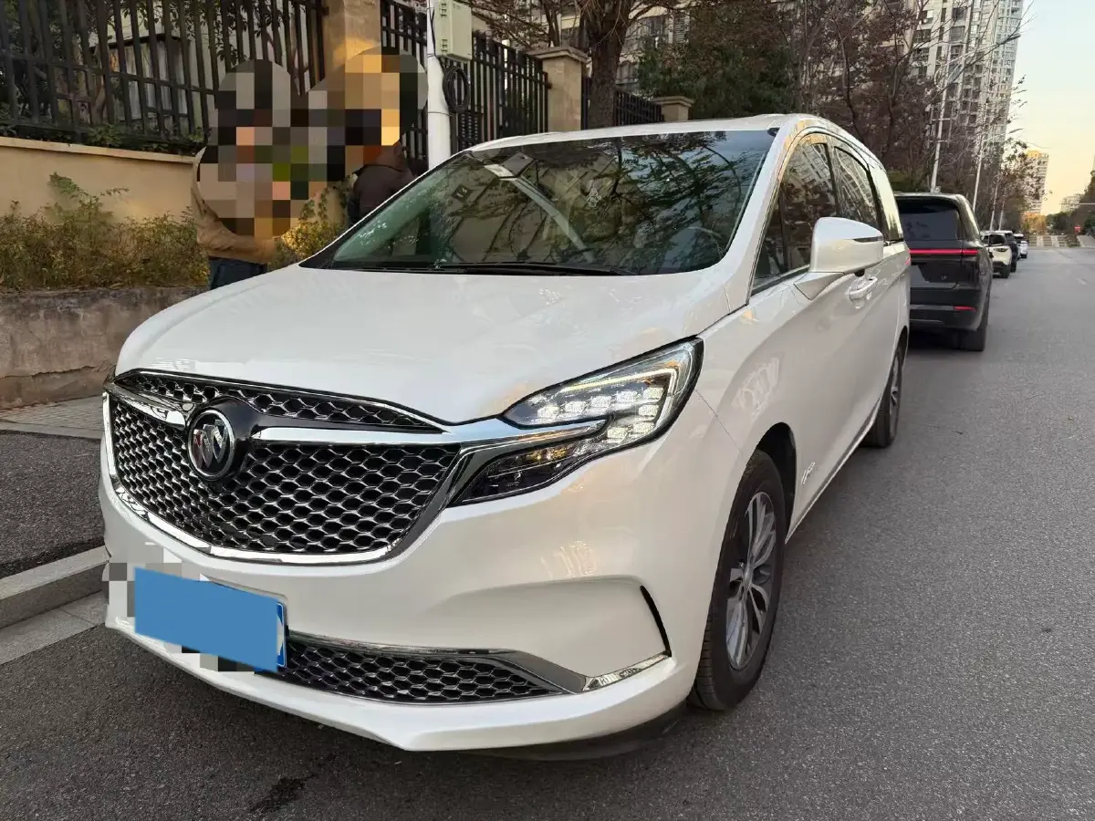 2022 Buick GL8 2.0T 237HP L4 9AT