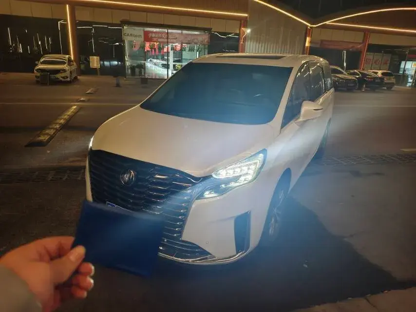 2022 Buick GL8 2.0T 237HP L4 9AT