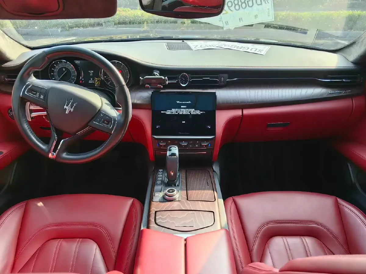 2021 Maserati Quattroporte 3.0T 350HP V6 8AT,autocango,china used car exporter,china ev exporter,chinese used car exporter,chinese used ev exporter