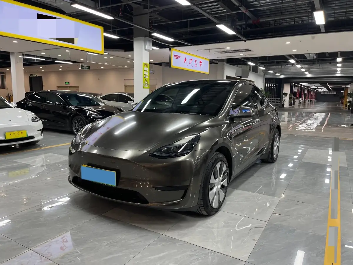 2022 Tesla Model Y BEV 60KWH