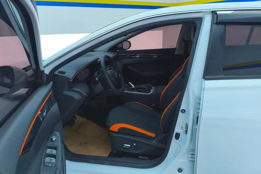 2023 DongFeng Aeolus YiXuan MAX 1.5T 190HP L4 7DCT,autocango,china used car exporter,china ev exporter,chinese used car exporter,chinese used ev exporter