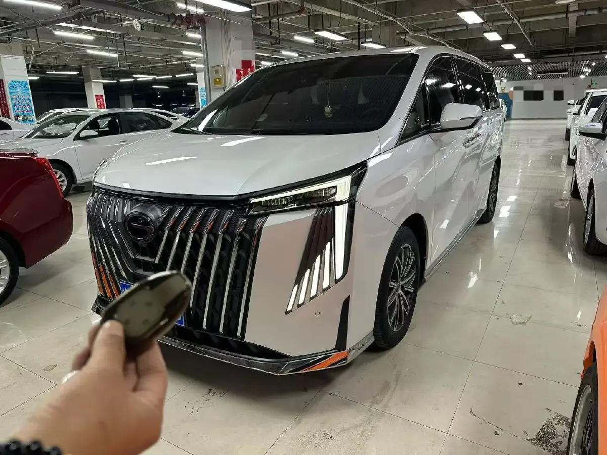 2024 GAC Trumpchi M8 2.0T 252HP L4 8AT