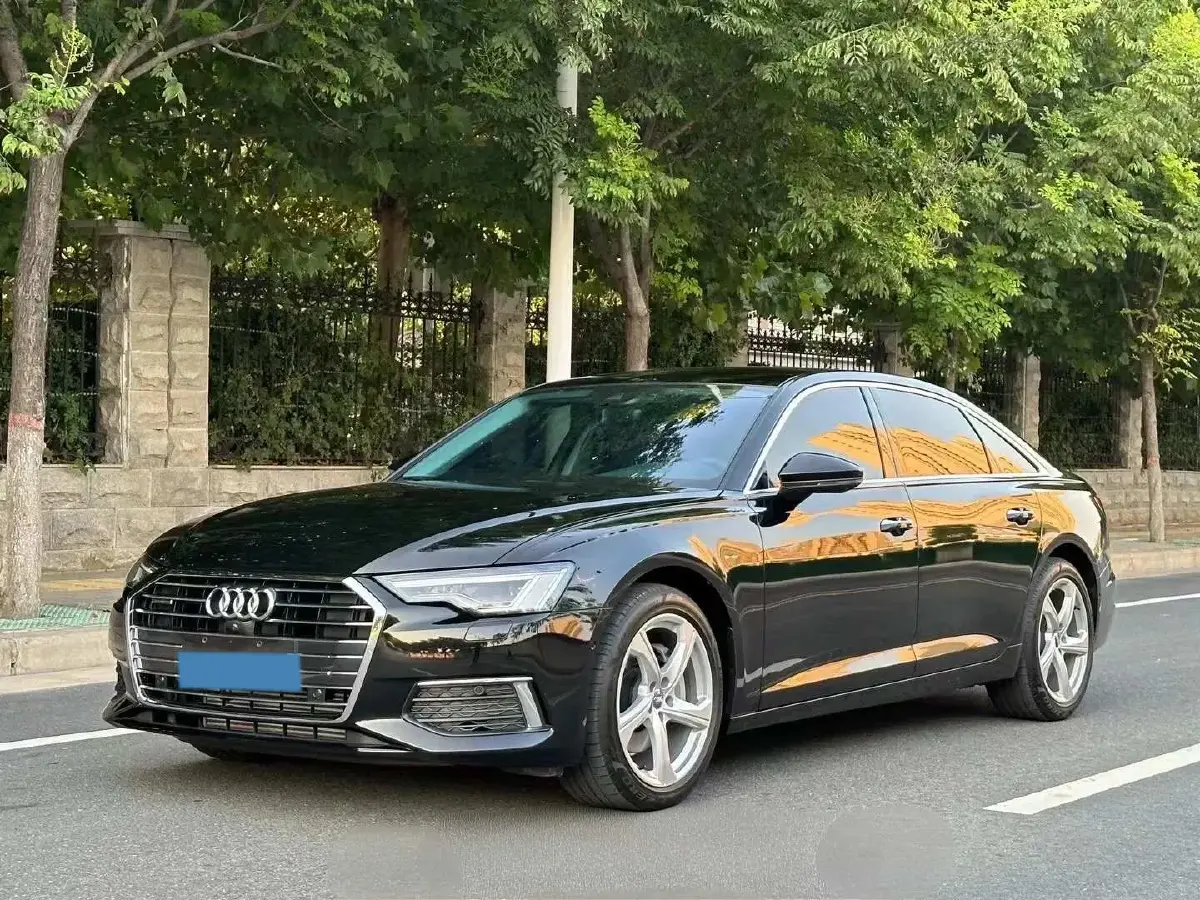2021 Audi A6L 2.0T 224HP L4 7DCT