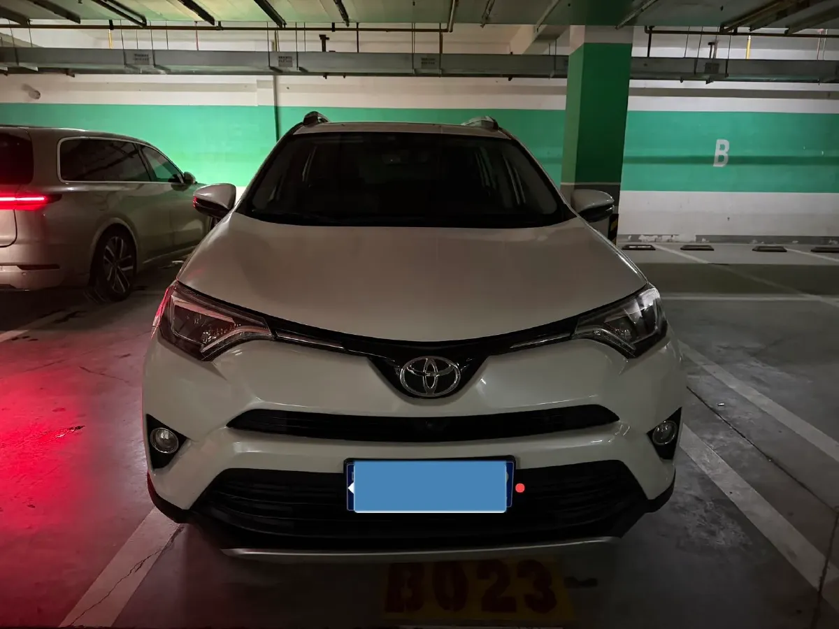 2019 Toyota RAV4 2.0L 151HP L4 CVT,autocango,china used car exporter,china ev exporter,chinese used car exporter,chinese used ev exporter