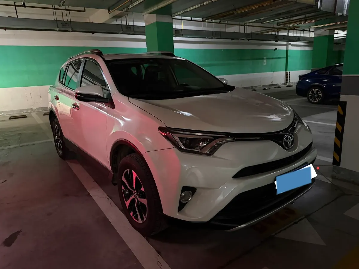 2019 Toyota RAV4 2.0L 151HP L4 CVT,autocango,china used car exporter,china ev exporter,chinese used car exporter,chinese used ev exporter