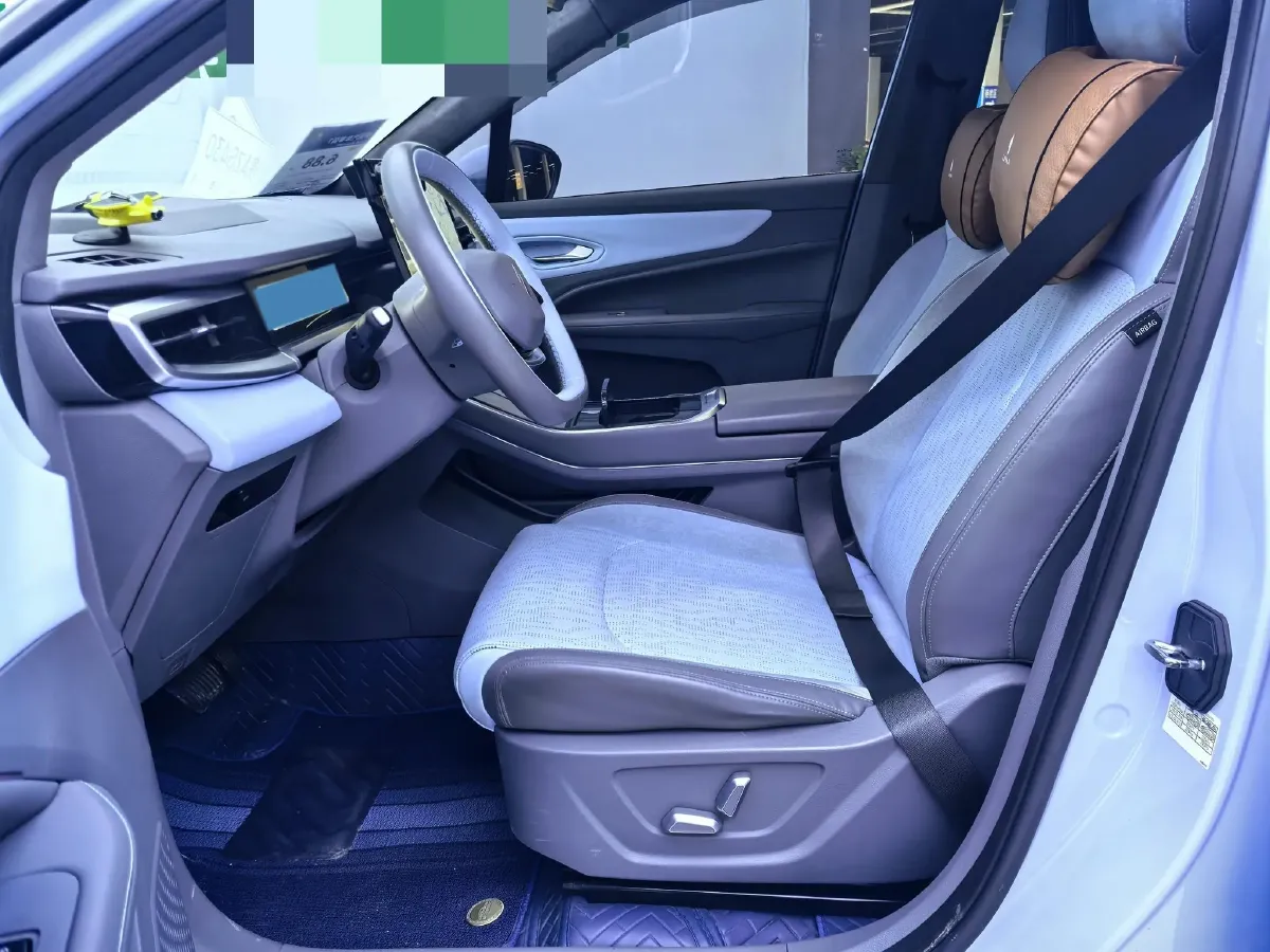 2023 Livan 7 BEV 50.4KWH,autocango,china used car exporter,china ev exporter,chinese used car exporter,chinese used ev exporter