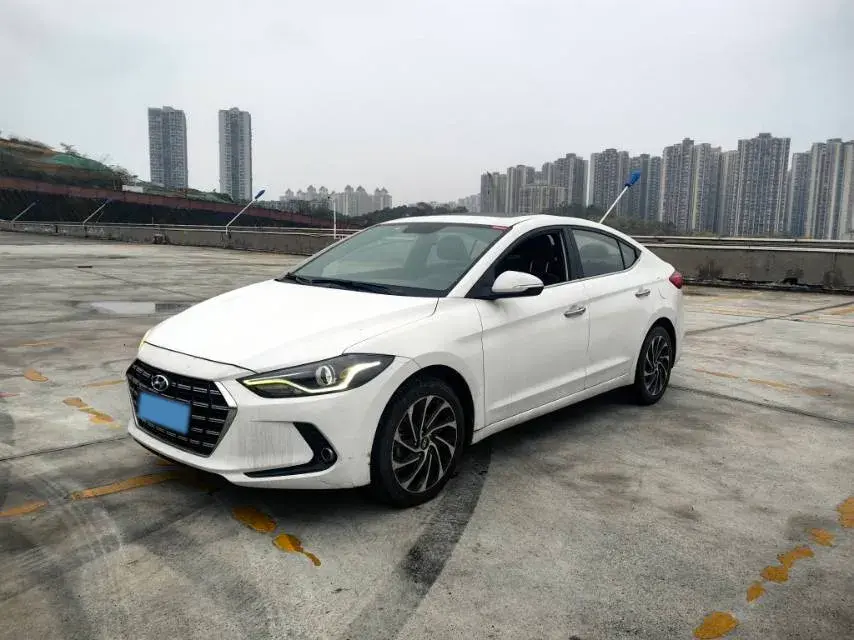 2019 Hyundai Elantra 1.4T 130HP L4 7DCT