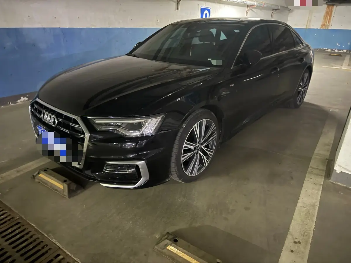 2023 Audi A6L 2.0T 190HP L4 7DCT