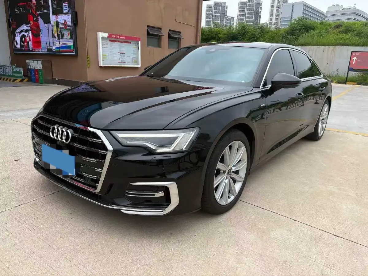 2022 Audi A6L 2.0T 224HP L4 7DCT