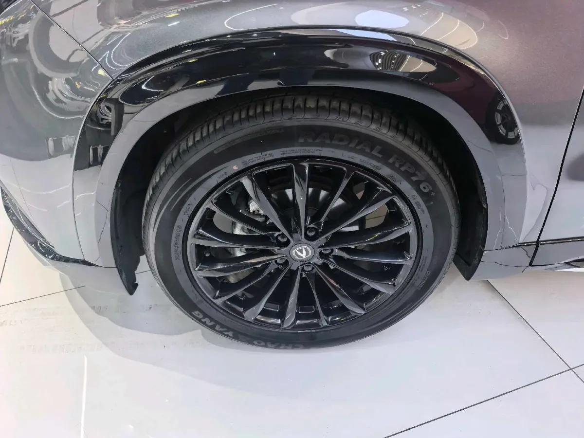 2023 ChangAn UNI-T 1.5T 188HP L4 7DCT,autocango,china used car exporter,china ev exporter,chinese used car exporter,chinese used ev exporter