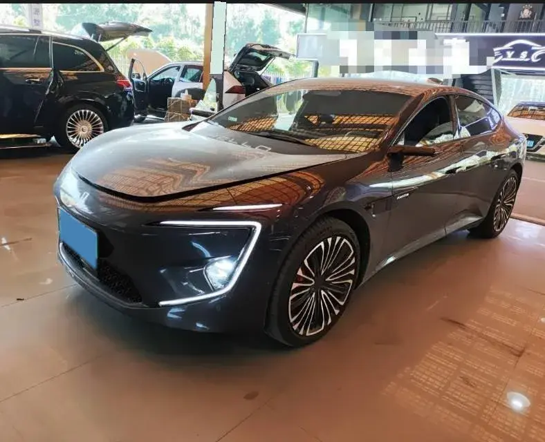 2025 Avatr 12 1.5T 156HP L4 REEV 39.05KWH