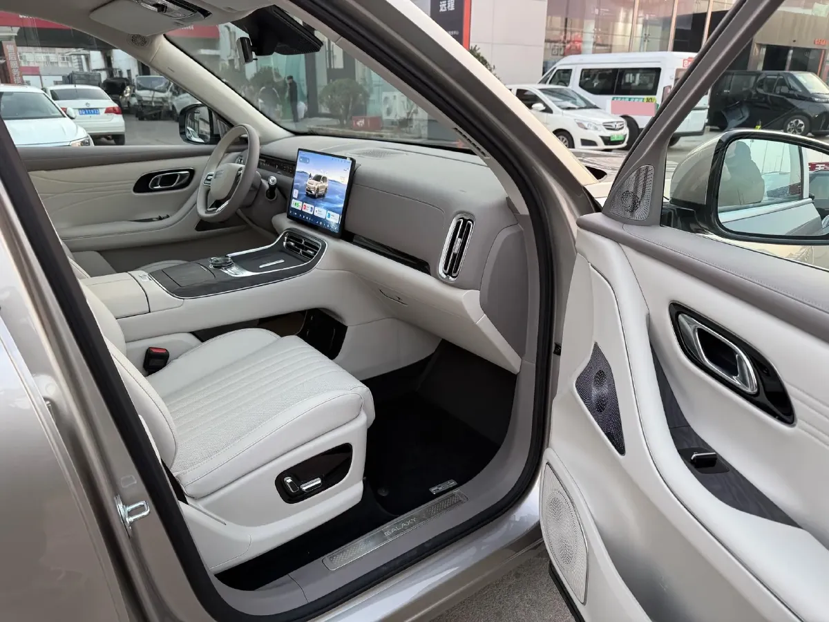 2025 Geely Galaxy M9 1.5T 163HP L4 3DHT PHEV,autocango,china used car exporter,china ev exporter,chinese used car exporter,chinese used ev exporter