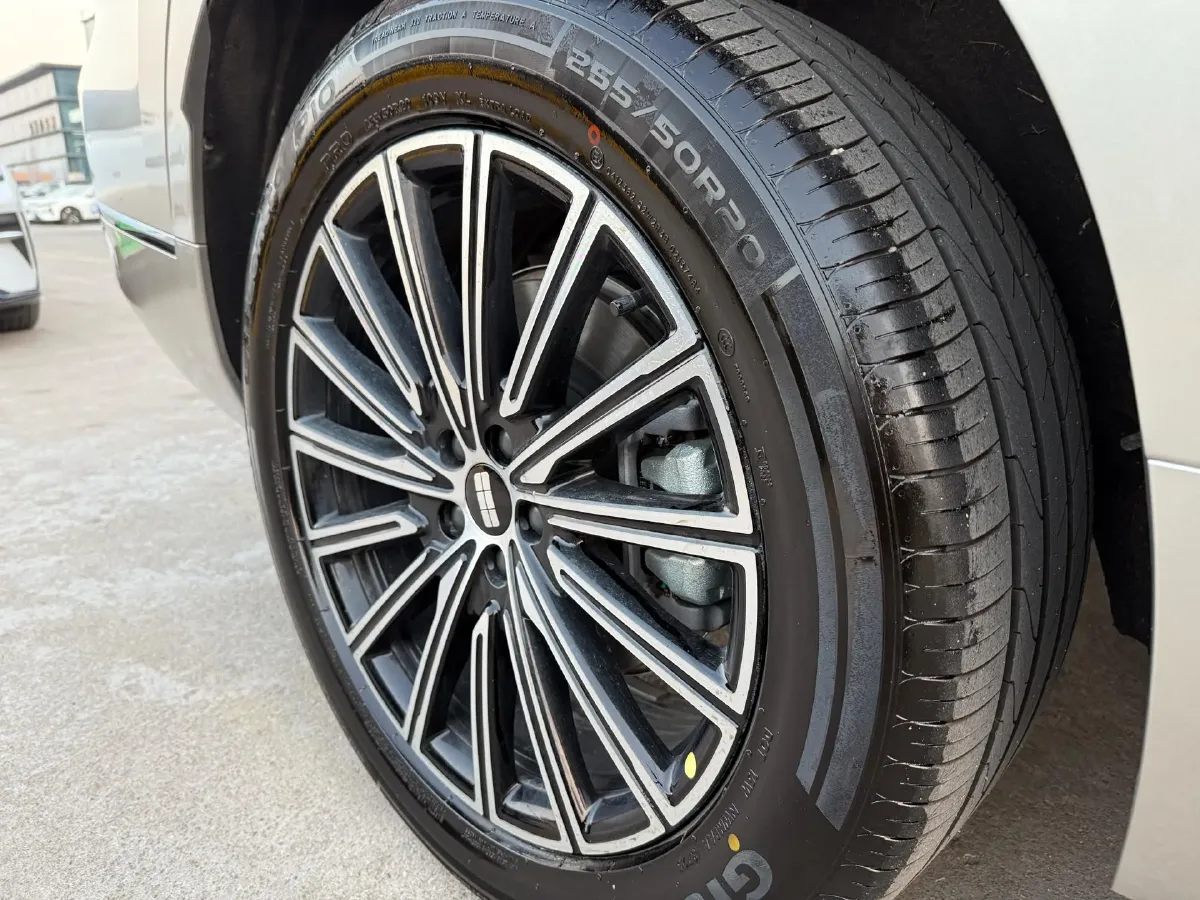 2025 Geely Galaxy M9 1.5T 163HP L4 3DHT PHEV,autocango,china used car exporter,china ev exporter,chinese used car exporter,chinese used ev exporter