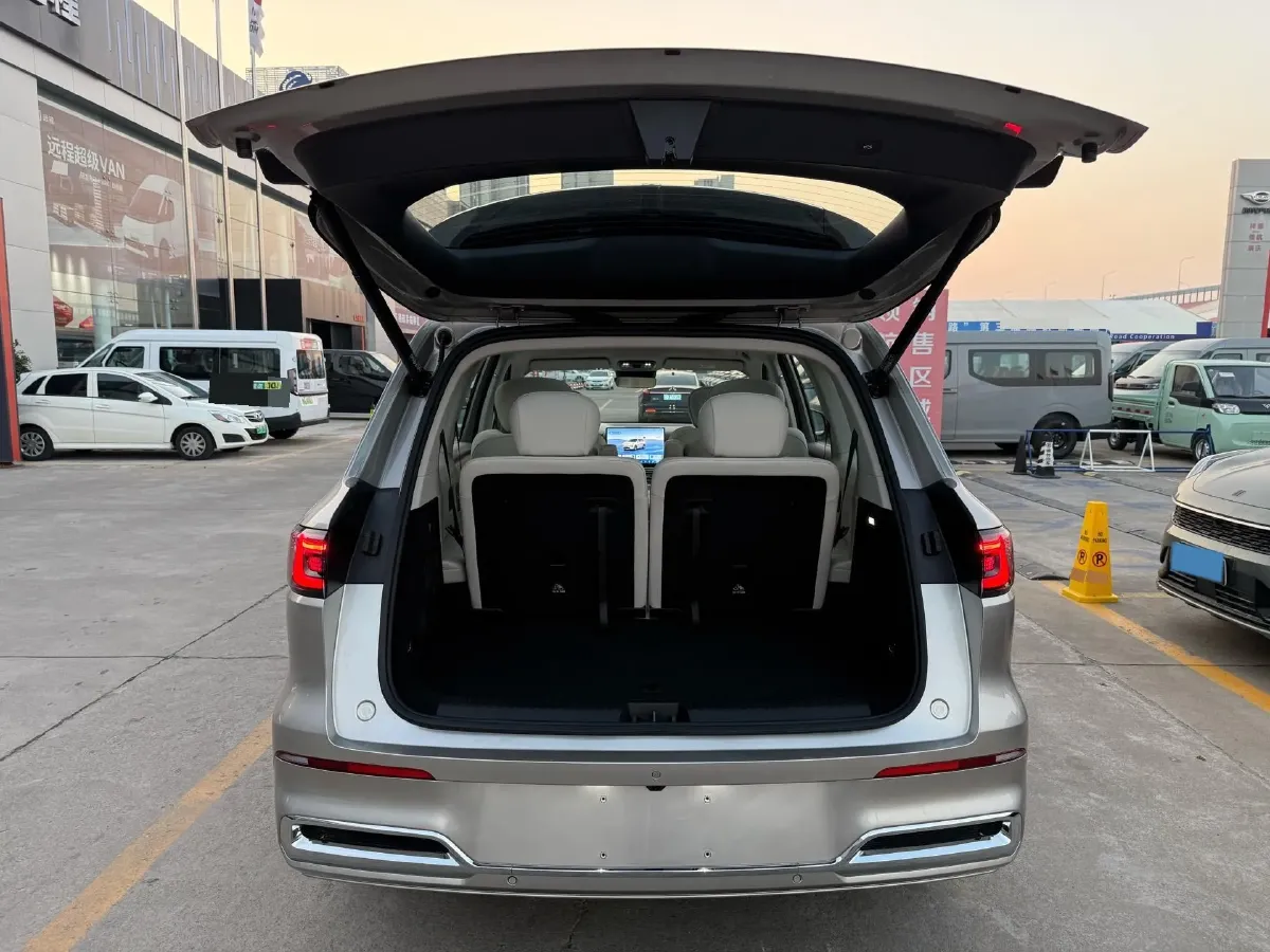 2025 Geely Galaxy M9 1.5T 163HP L4 3DHT PHEV,autocango,china used car exporter,china ev exporter,chinese used car exporter,chinese used ev exporter