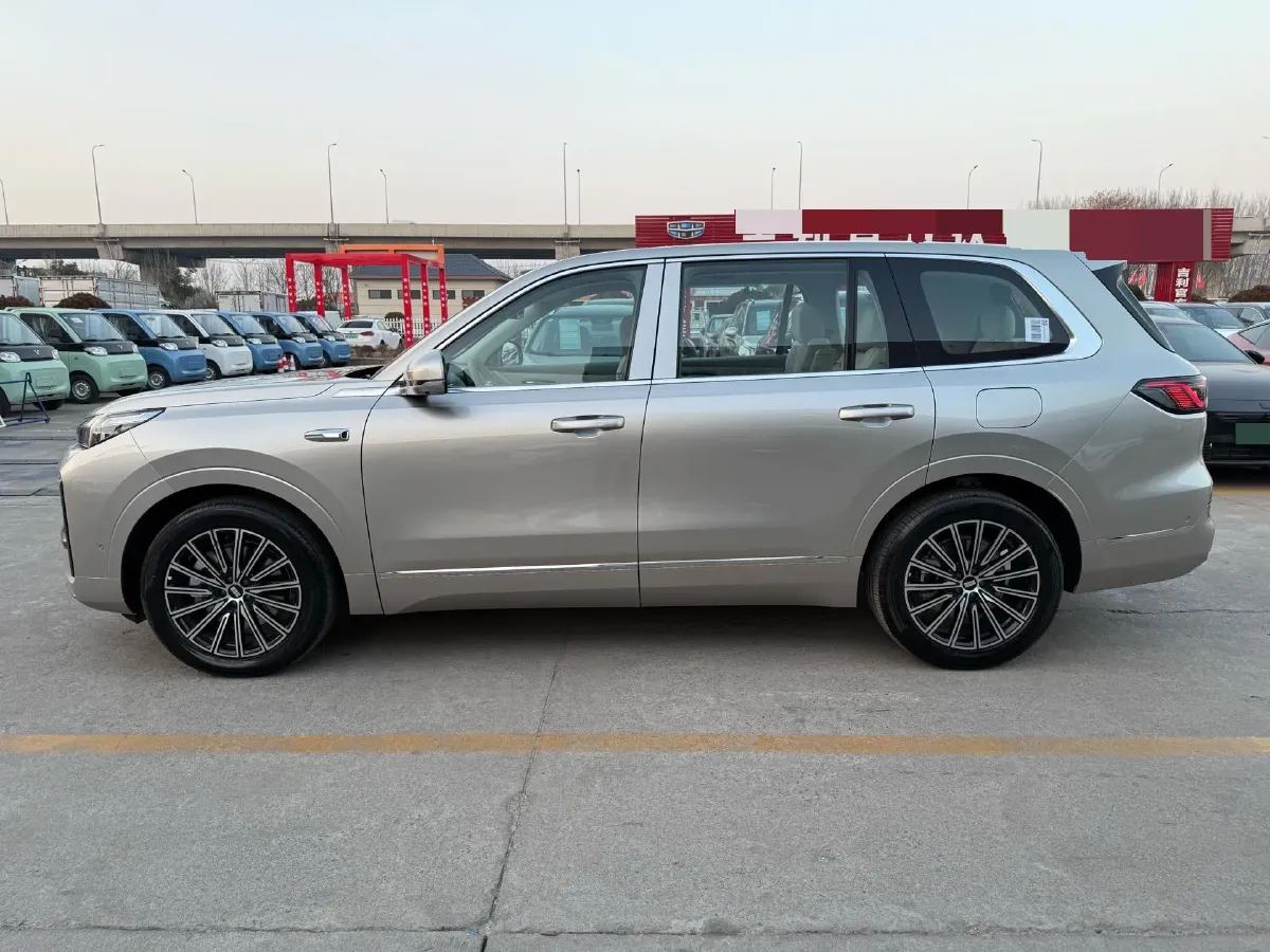 2025 Geely Galaxy M9 1.5T 163HP L4 3DHT PHEV,autocango,china used car exporter,china ev exporter,chinese used car exporter,chinese used ev exporter
