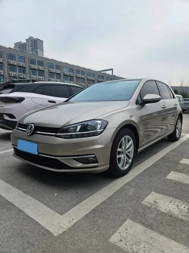2018 Volkswagen Golf 1.6L 110HP L4 6AT
