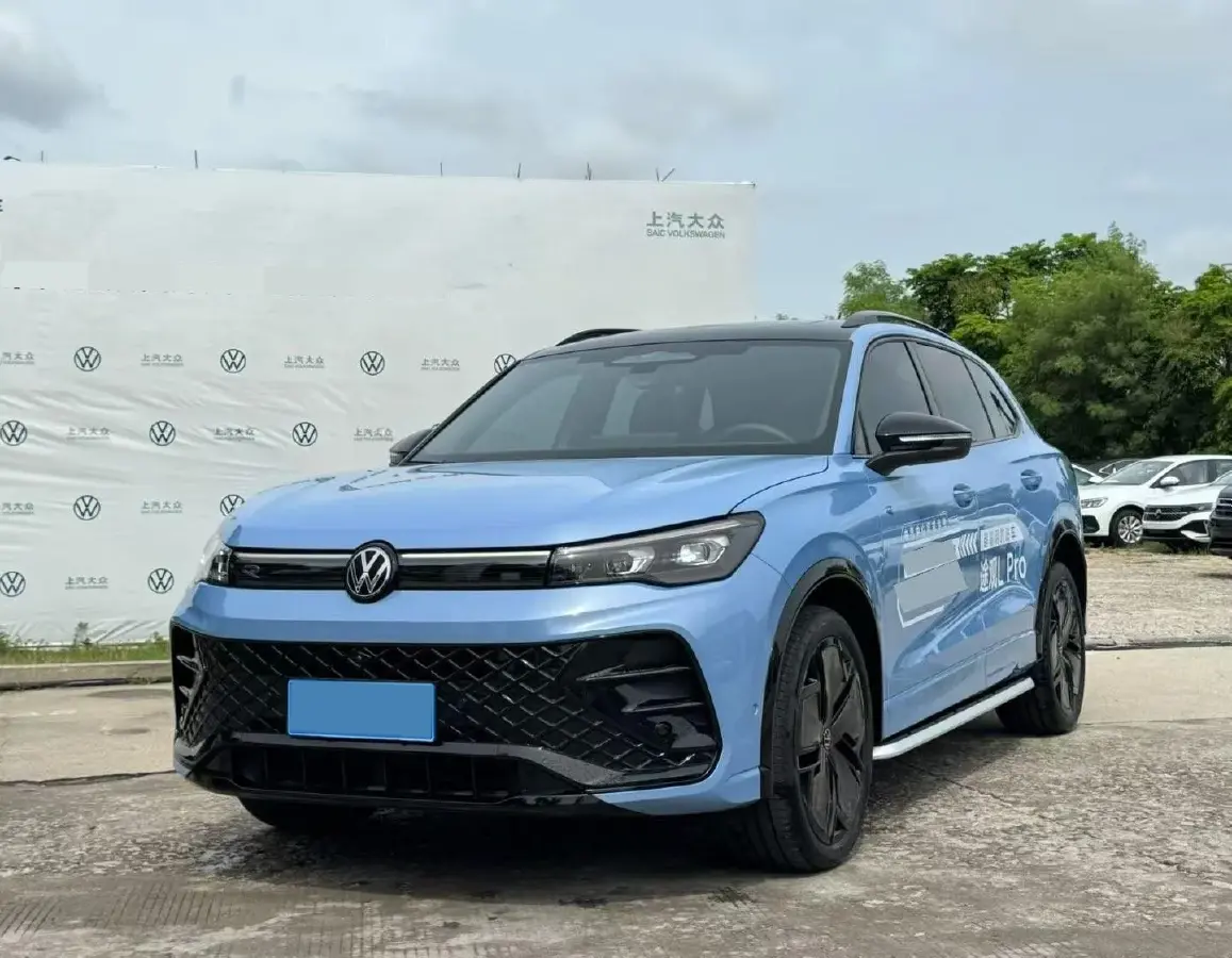 2024 Volkswagen Tiguan L 2.0T 220HP L4 7DCT