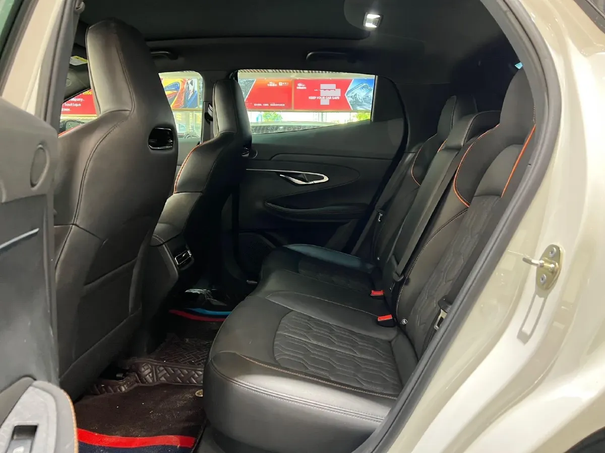 2022 ChangAn UNI-T 1.5T 188HP L4 7DCT,autocango,china used car exporter,china ev exporter,chinese used car exporter,chinese used ev exporter