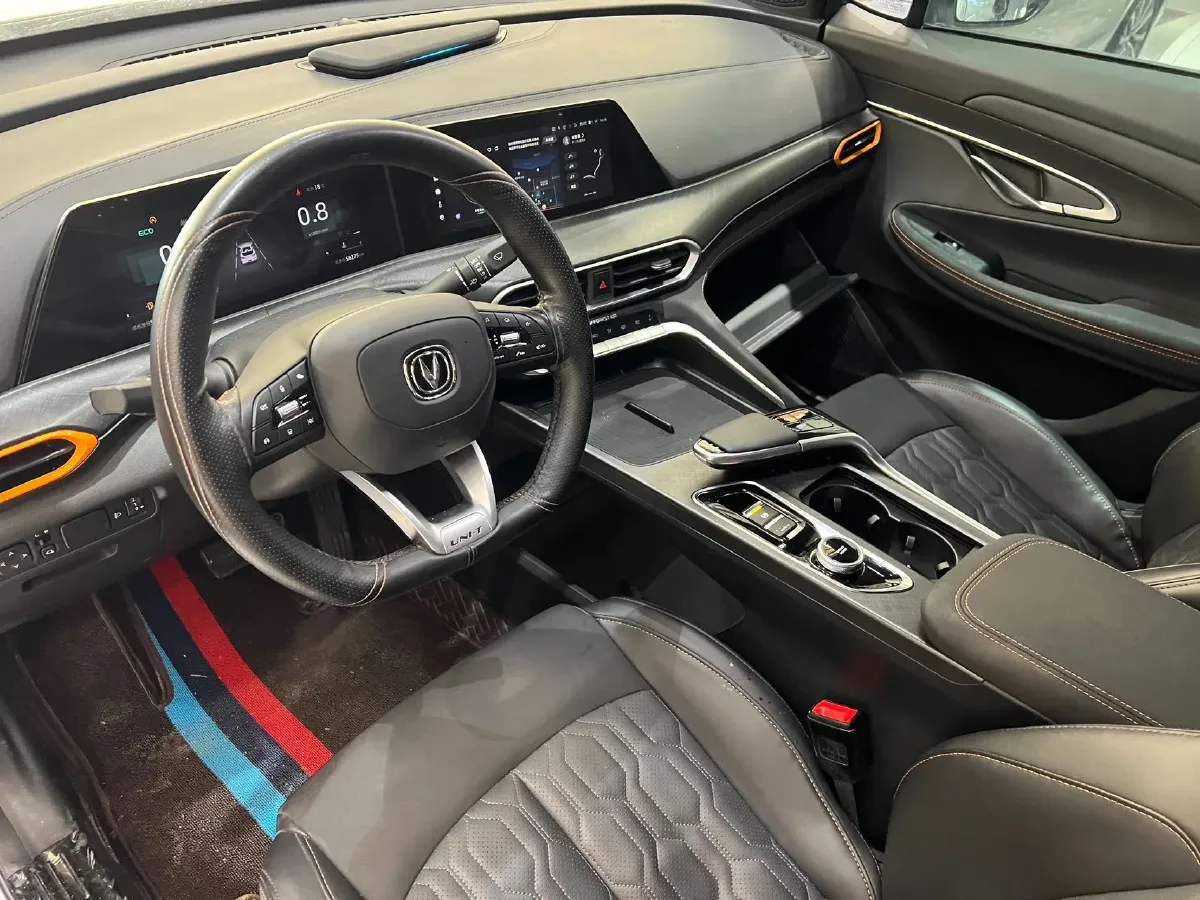 2022 ChangAn UNI-T 1.5T 188HP L4 7DCT,autocango,china used car exporter,china ev exporter,chinese used car exporter,chinese used ev exporter