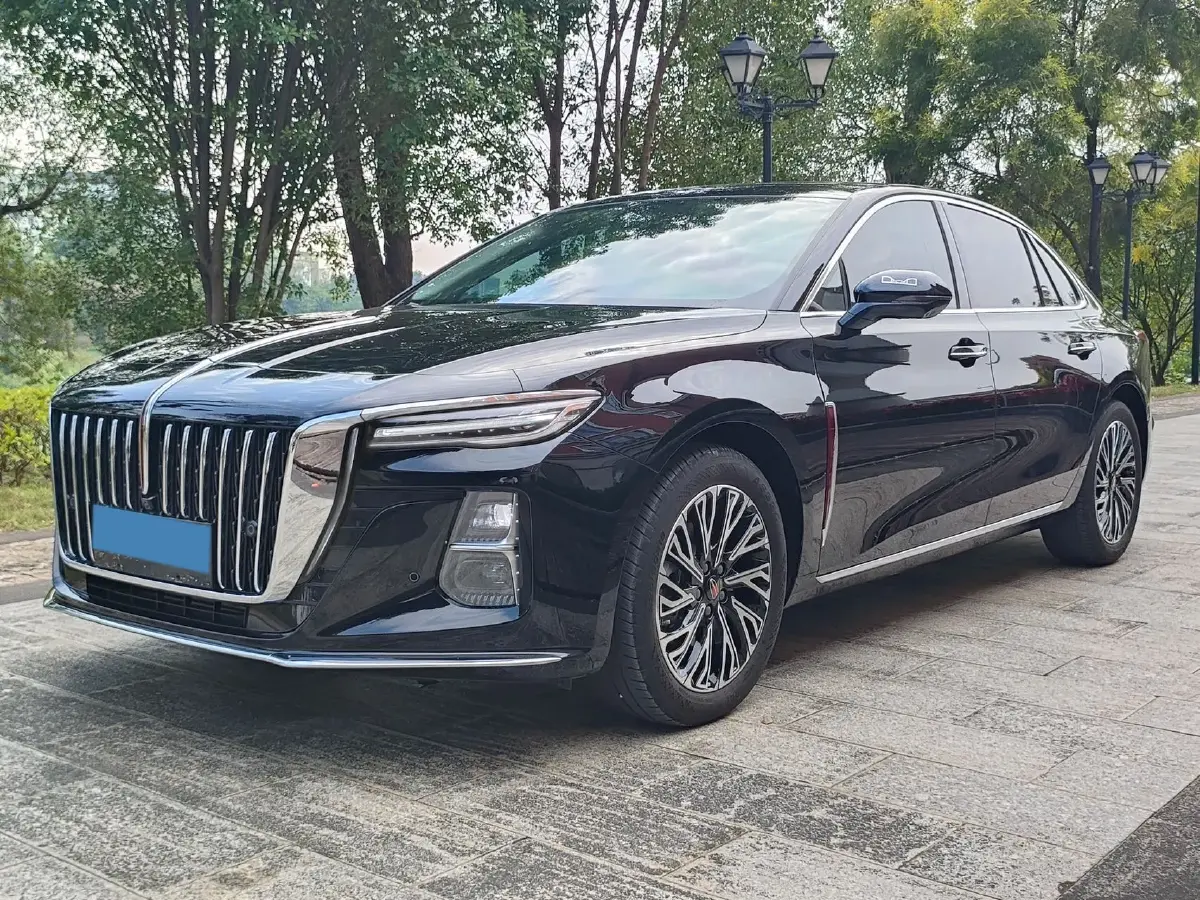 2024 HongQi H5 2.0T 224HP L4 8AT