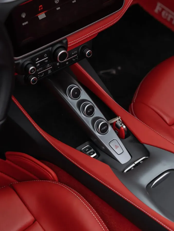 2018 Ferrari Portofino 3.9T 600HP V8 7DCT,autocango,china used car exporter,china ev exporter,chinese used car exporter,chinese used ev exporter