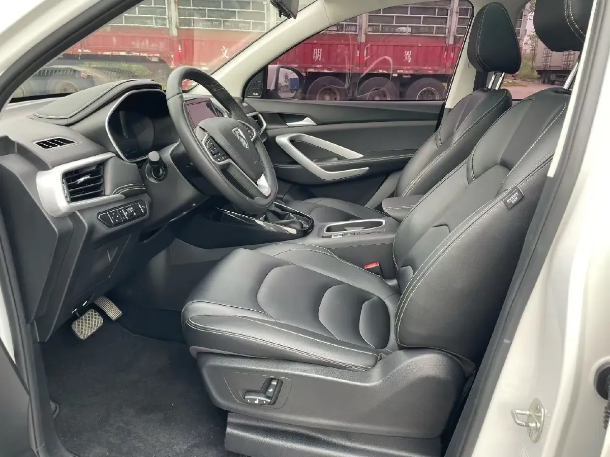 2020 HanTeng X7 1.5T 156HP L4 6AT,autocango,china used car exporter,china ev exporter,chinese used car exporter,chinese used ev exporter