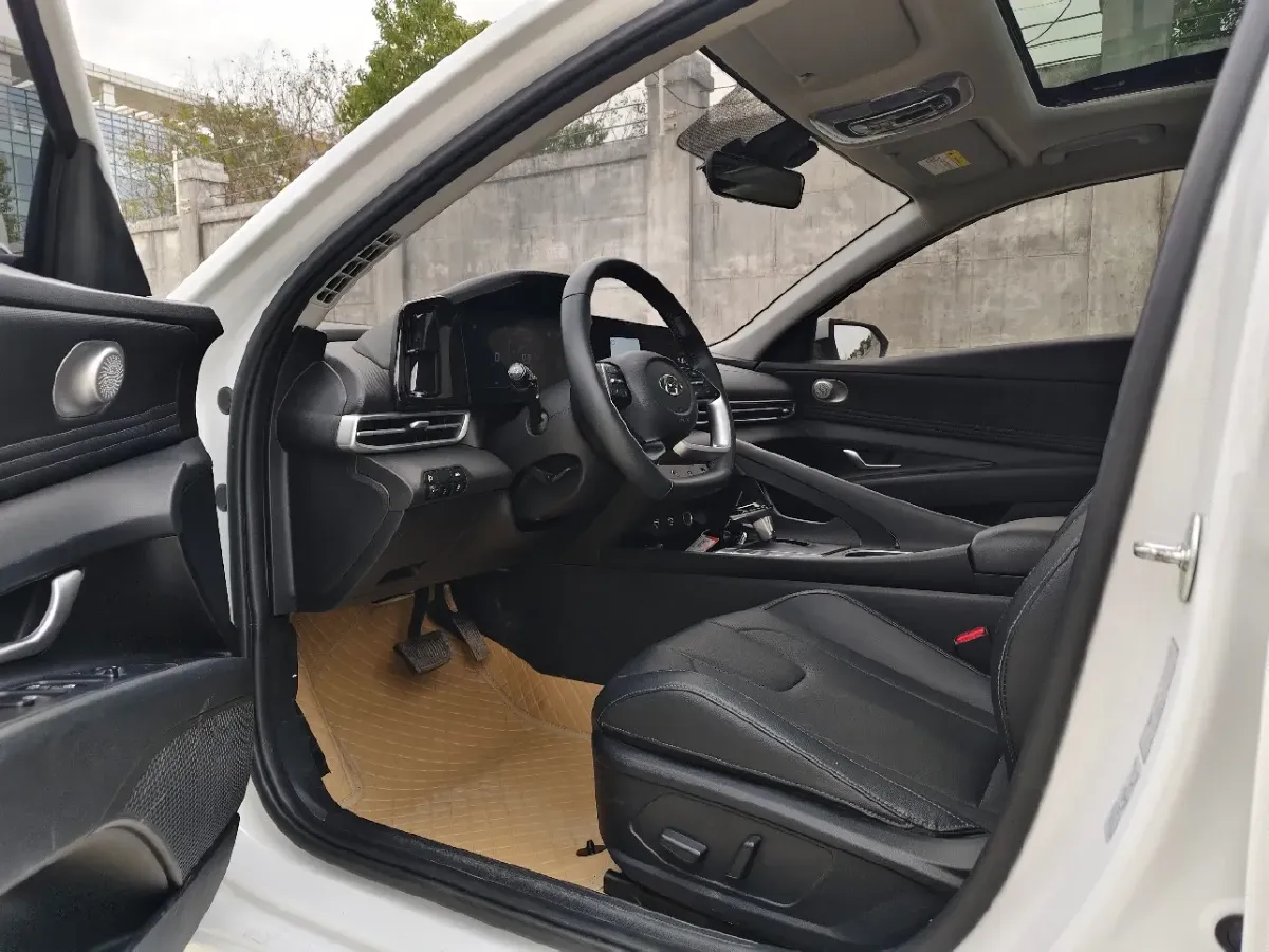 2022 Hyundai Elantra 1.5L 115HP L4 CVT,autocango,china used car exporter,china ev exporter,chinese used car exporter,chinese used ev exporter