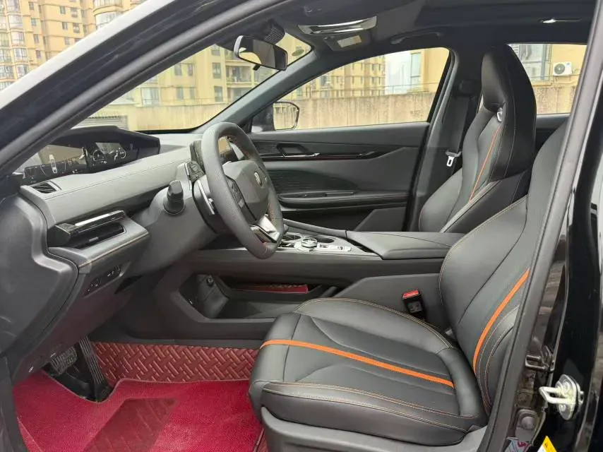 2025 ChangAn UNI-V 1.5T 192HP L4 7DCT,autocango,china used car exporter,china ev exporter,chinese used car exporter,chinese used ev exporter