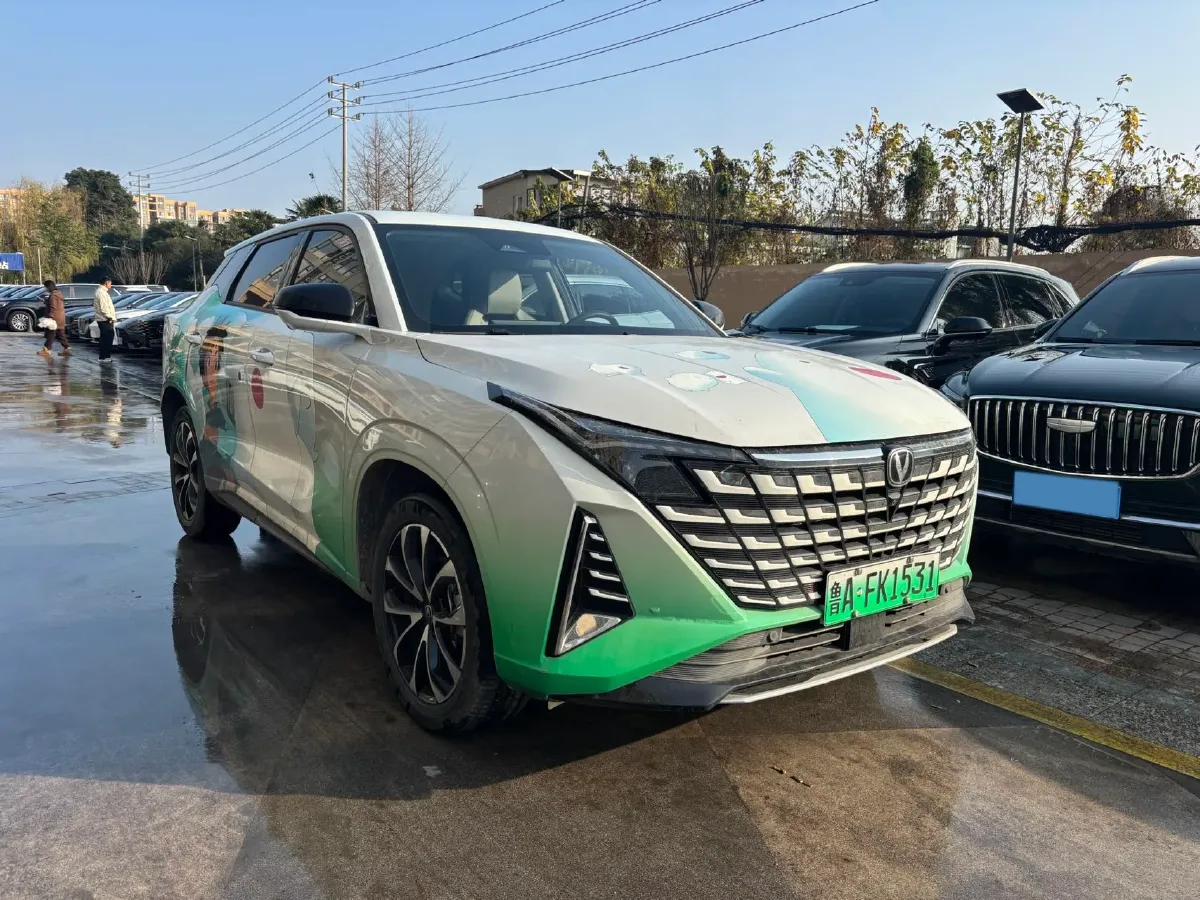 2024 ChangAn UNI-Z 1.5L 98HP L4 E-CVT PHEV 18.4KWH,autocango,china used car exporter,china ev exporter,chinese used car exporter,chinese used ev exporter