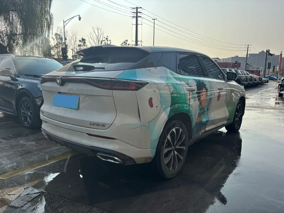 2024 ChangAn UNI-Z 1.5L 98HP L4 E-CVT PHEV 18.4KWH,autocango,china used car exporter,china ev exporter,chinese used car exporter,chinese used ev exporter