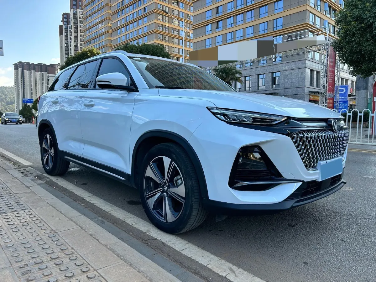 2024 ChangAn X7 PLUS 1.5T 188HP L4 7DCT,autocango,china used car exporter,china ev exporter,chinese used car exporter,chinese used ev exporter