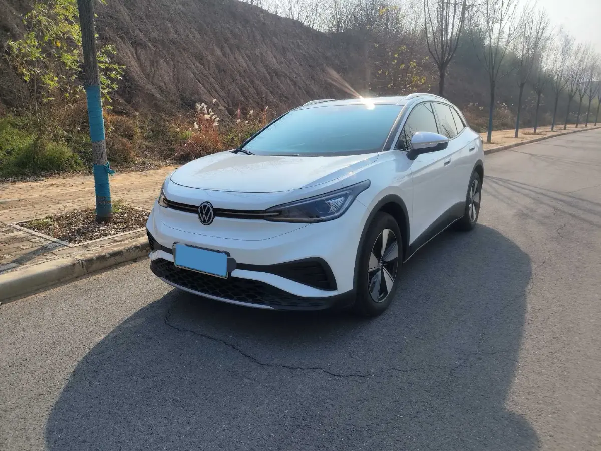 2025 Volkswagen ID.4 X BEV 52.8KWH