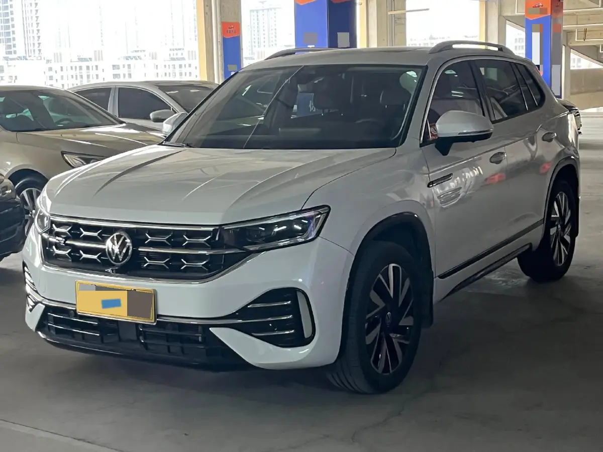 2024 Volkswagen Tayron 2.0T 186HP L4 7DCT