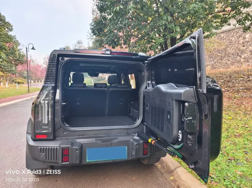 2024 Jetour ShanHai TravellerC-DM 1.5T 156HP L4 3DHT PHEV 43.24KWH,autocango,china used car exporter,china ev exporter,chinese used car exporter,chinese used ev exporter