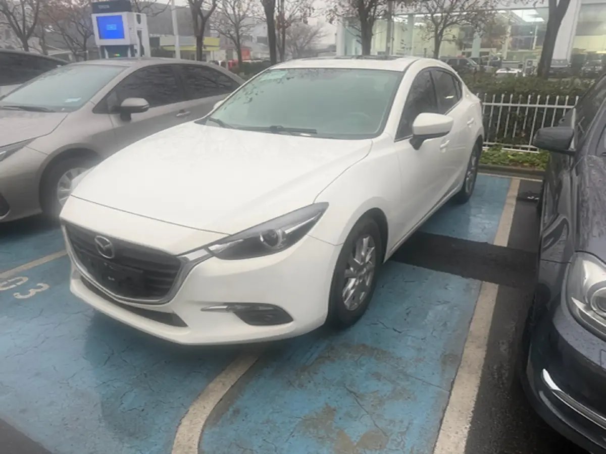 2019 Mazda 3 Axela 1.5L 117HP L4 6AT