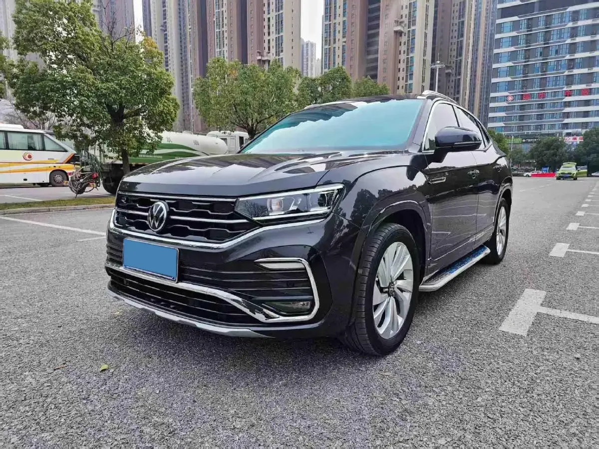 2020 Volkswagen Tayron X 2.0T 186HP L4 7DCT
