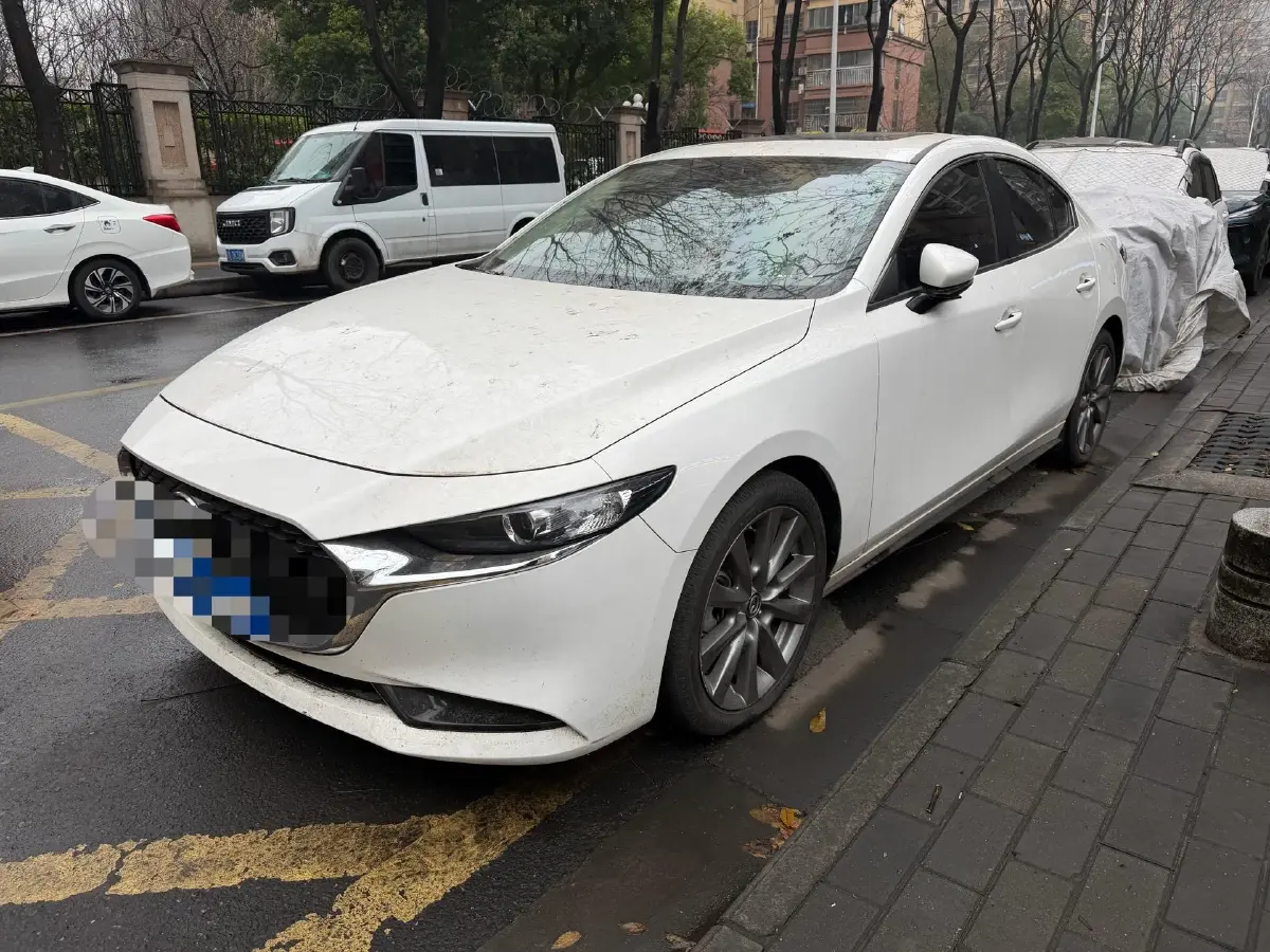 2021 Mazda 3 Axela 2.0L 158HP L4 6AT