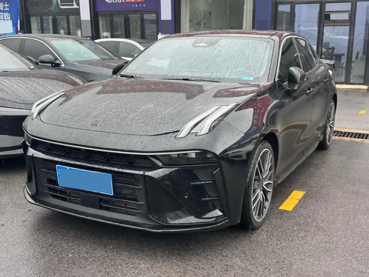 2025 LYNK&CO 03 2.0T 254HP L4 7DCT