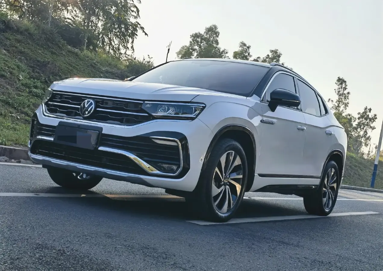 2020 Volkswagen Tayron X 2.0T 220HP L4 7DCT